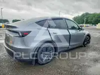 2026 Tesla Model Y фото