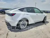 2026 Tesla Model Y фото