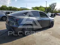2026 Tesla Model Y фото