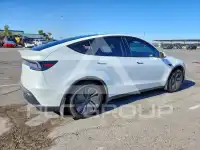 2026 Tesla Model Y фото