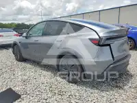 2026 Tesla Model Y photo