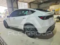 2026 Tesla Model Y фото