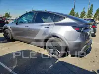2026 Tesla Model Y фото