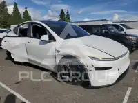 2026 Tesla Model Y фото