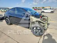 2026 Tesla Model Y фото