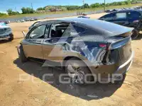 2026 Tesla Model Y фото