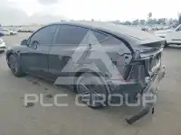 2026 Tesla Model Y фото