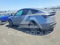 2026 Tesla Model Y фото