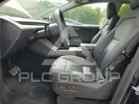 2026 Tesla Model Y фото