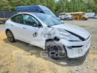 2026 Tesla Model Y фото