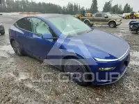 2026 Tesla Model Y фото