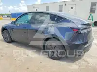 2026 Tesla Model Y фото