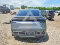 2026 Tesla Model Y фото
