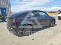 2026 Tesla Model Y фото