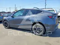 2026 Tesla Model Y фото