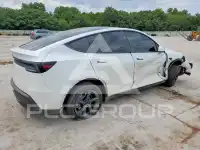 2026 Tesla Model Y photo