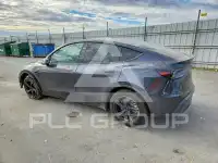 2026 Tesla Model Y фото