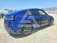 2026 Tesla Model Y фото