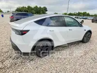 2026 Tesla Model Y фото