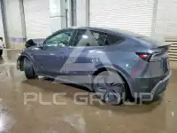 2026 Tesla Model Y фото