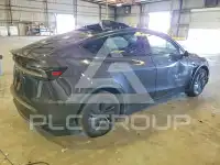 2026 Tesla Model Y фото