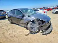 2026 Tesla Model Y фото