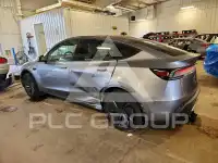 2026 Tesla Model Y фото