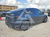 2026 Tesla Model Y фото