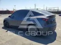 2026 Tesla Model Y фото