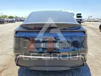 2026 Tesla Model Y фото