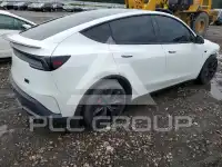 2026 Tesla Model Y photo