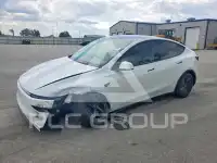 2026 Tesla Model Y фото