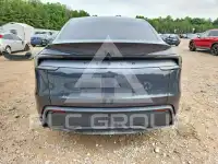 2026 Tesla Model Y фото