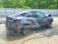 2026 Tesla Model Y фото