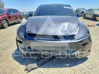 2026 Tesla Model Y photo