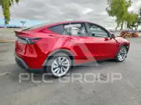 2026 Tesla Model Y фото