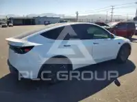 2026 Tesla Model Y фото