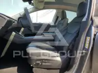 2026 Tesla Model Y фото