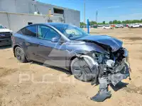 2026 Tesla Model Y фото
