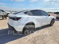 2026 Tesla Model Y photo