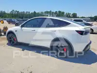 2026 Tesla Model Y фото