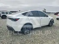 2026 Tesla Model Y photo
