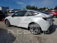 2026 Tesla Model Y фото