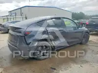 2026 Tesla Model Y фото
