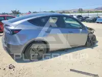 2026 Tesla Model Y фото