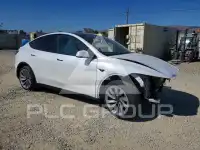 2026 Tesla Model Y фото