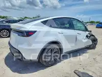 2026 Tesla Model Y фото