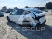 2026 Tesla Model Y фото