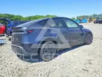 2026 Tesla Model Y фото