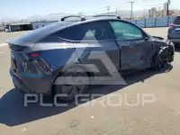 2026 Tesla Model Y фото
